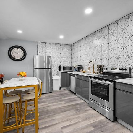 Modern 2Br City Center Getaway With Free Park Хьюстон Экстерьер фото