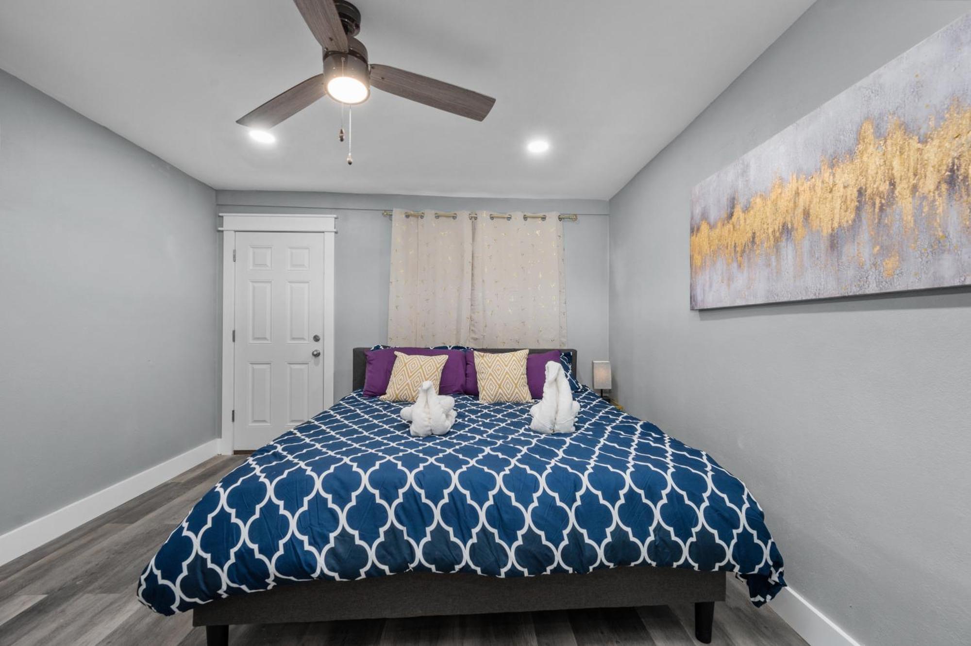 Modern 2Br City Center Getaway With Free Park Хьюстон Экстерьер фото