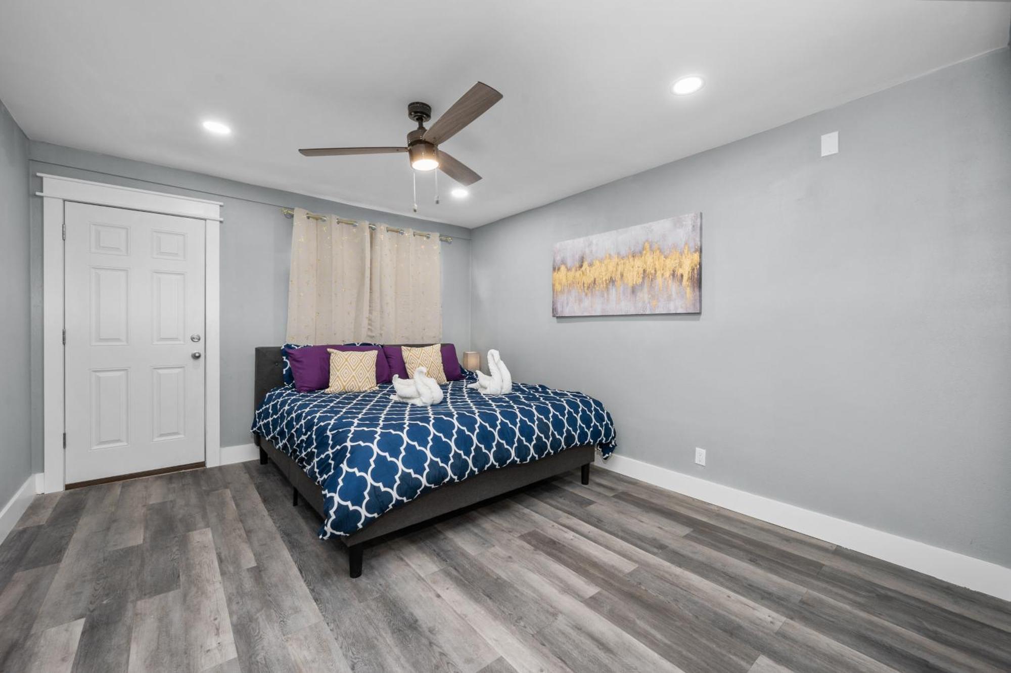 Modern 2Br City Center Getaway With Free Park Хьюстон Экстерьер фото